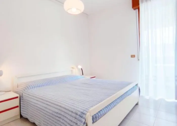 Lägenhet Bright Flat With Terrace Bibione