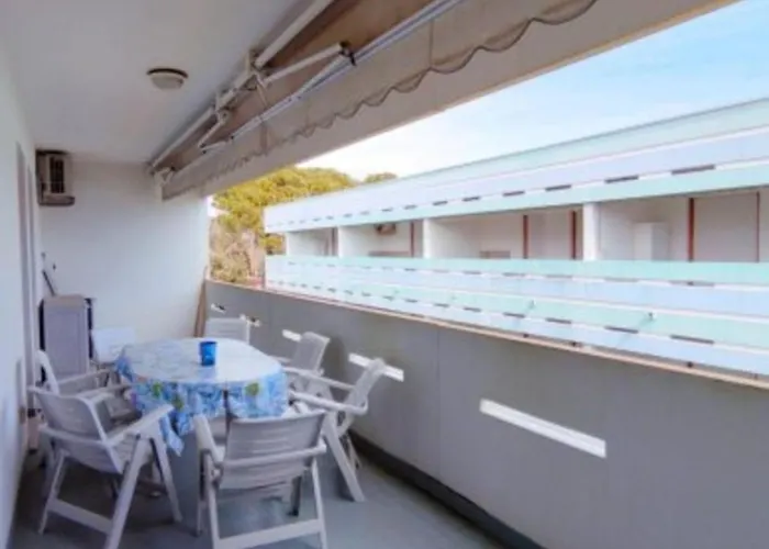 Bright Flat With Terrace Lägenhet *