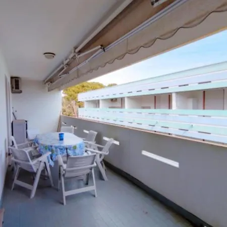 Bright Flat With Terrace Apartment *