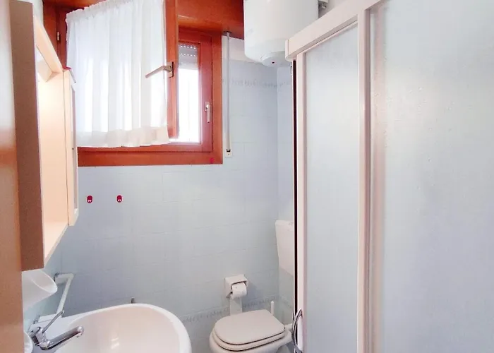 Bright Flat With Terrace Apartman